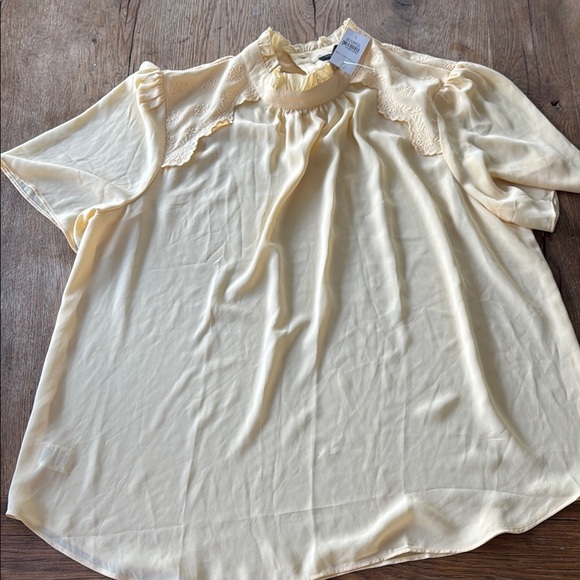 ANN TAYLOR LIGHT YELLOW BLOUSE - Picture 1 of 6